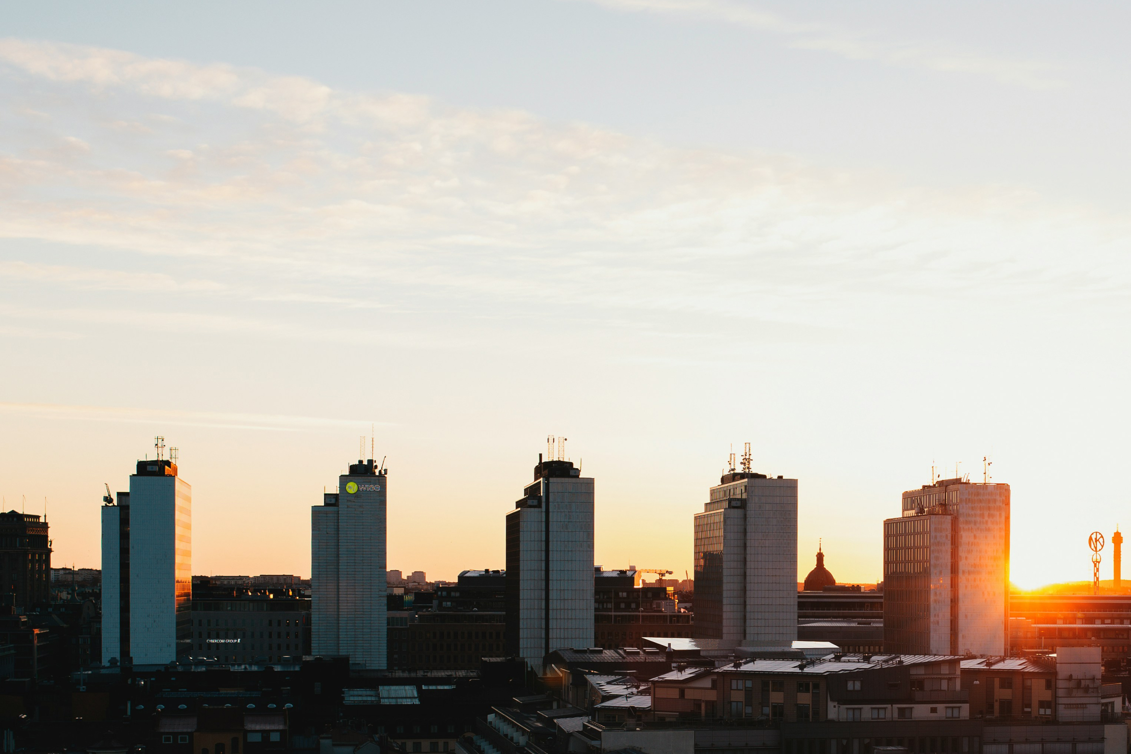 Vy över Hötorget, Stockholm med kvällssol
